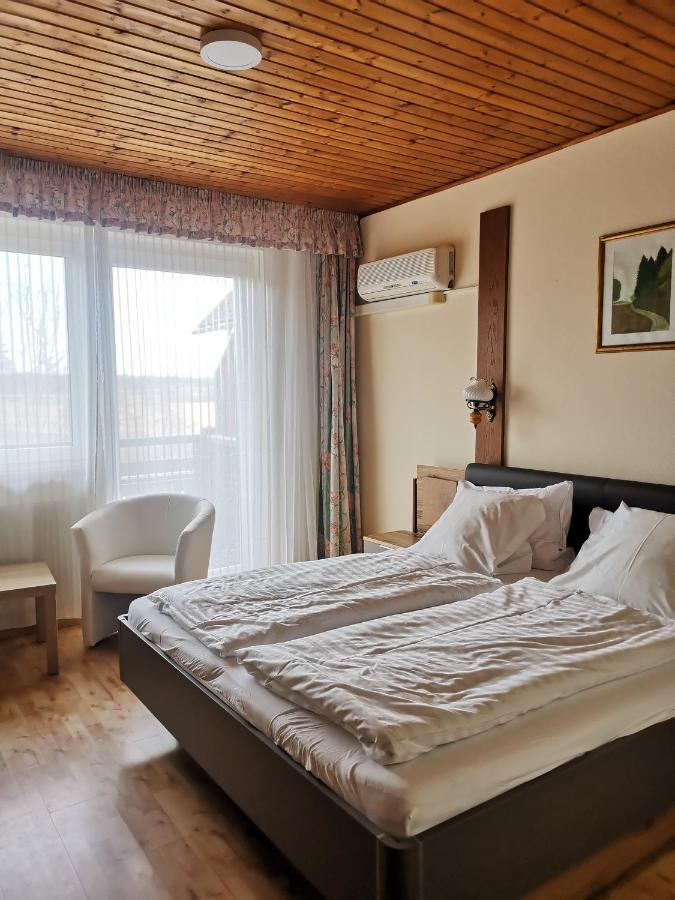 Arkadenhof Bed and Breakfast Fürstenfeld Exteriör bild