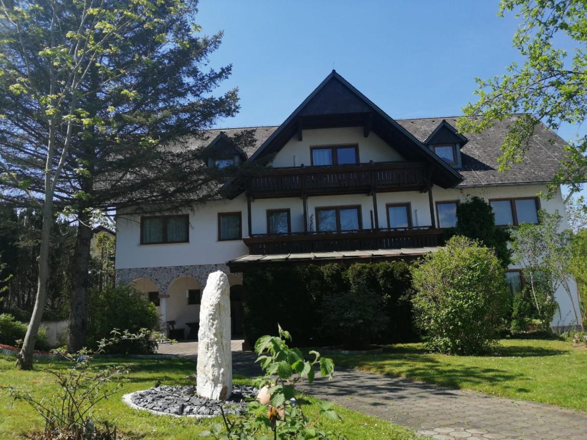 Arkadenhof Bed and Breakfast Fürstenfeld Exteriör bild
